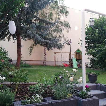 Ferienwohnung "Kleiner Otto" Erfurt Esterno foto